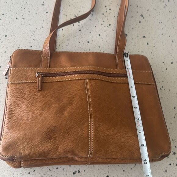 Tignanello Vintage Tan Genuine Leather Women’s Shoulder Handbag Zip Compartments - Picture 8 of 16